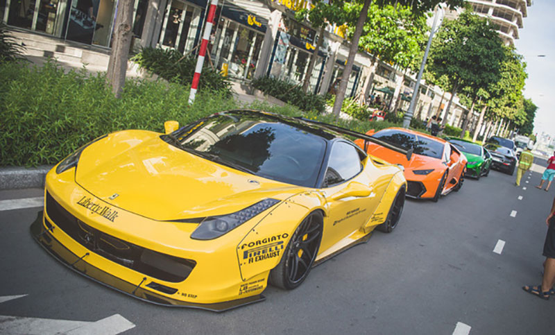 Cường Đô La cùng dàn siêu xe độ du xuân đầu năm 2018